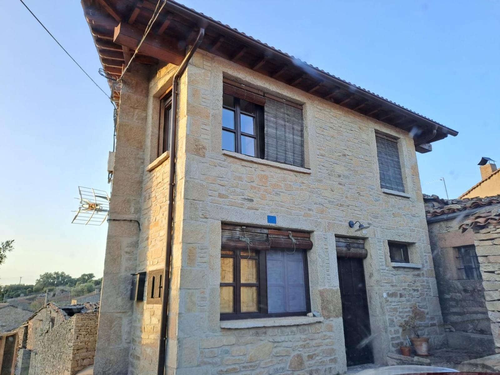 Geoda Fornillos -refugio En Arribes Del Duero Holiday home *